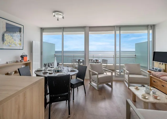 Pour 6, Vue A 40m De La 公寓